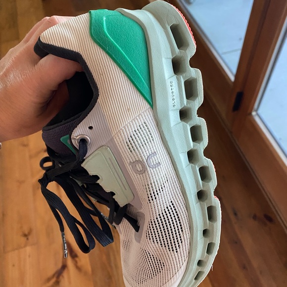 On Running Sneakers - Gray and Green - Picture 3 of 5